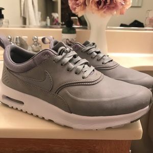 Nike Air Max Thea COOL GREY